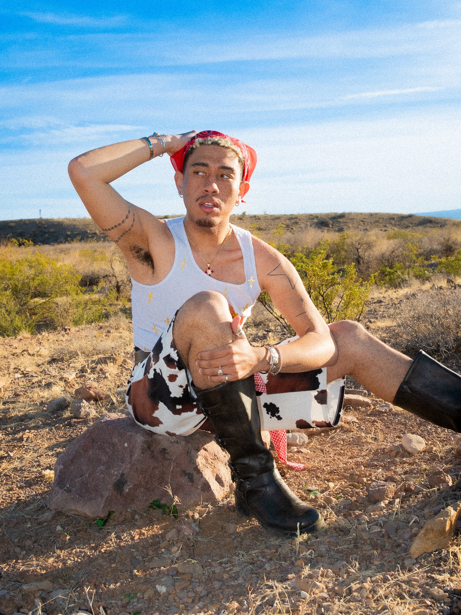 “Herencia Sagrada” (Shorts)